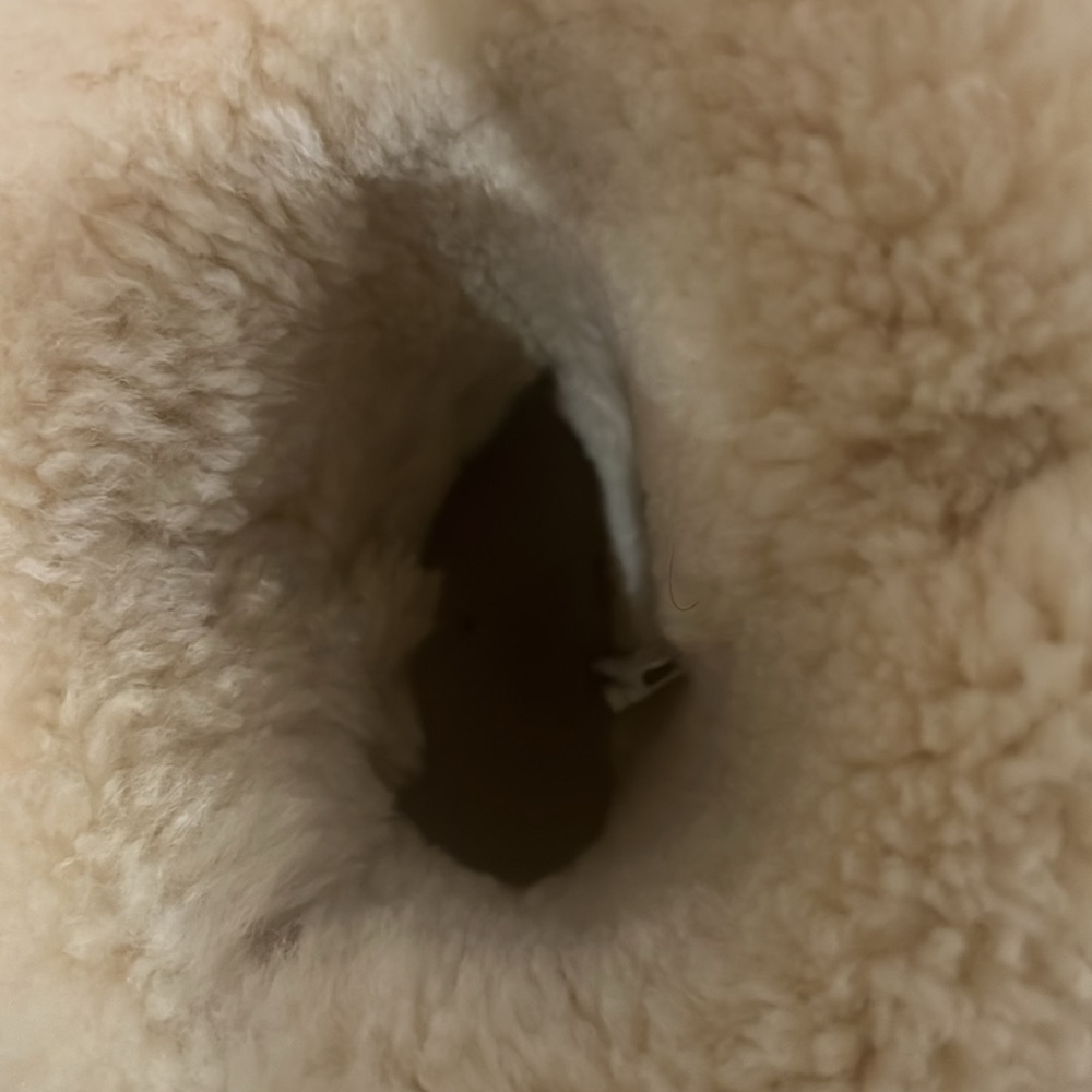 Women’s Ugg boots size 9 - Picture 4 of 6